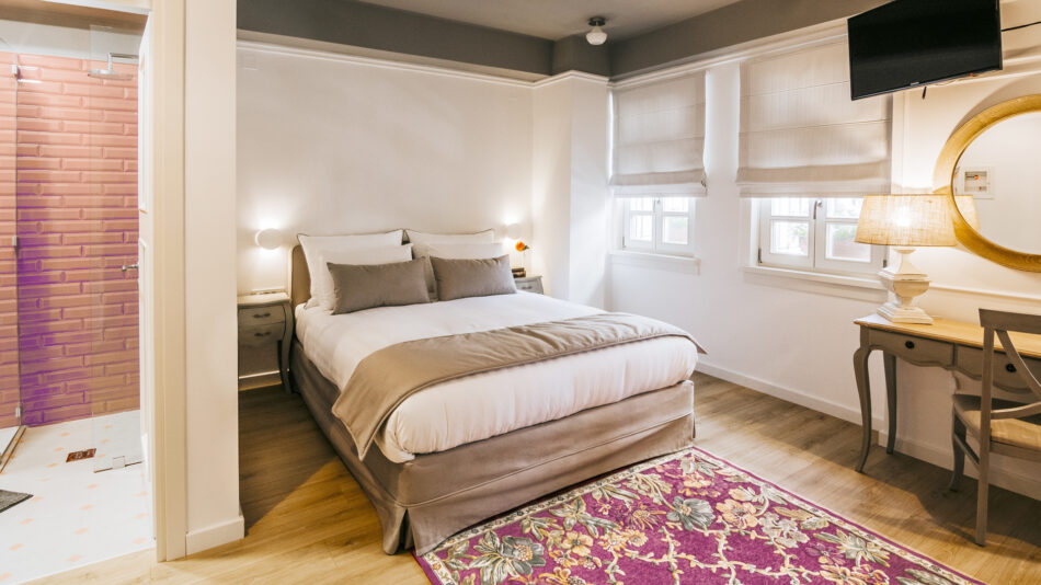 Deluxe double room-3